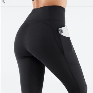 Fabletics Oasis High-Waisted with Pocket